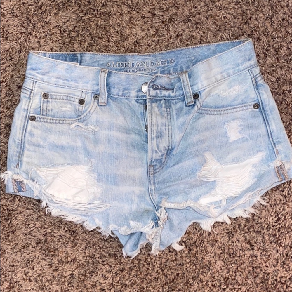 Distressed american eagle shorts!